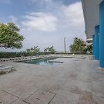 Laurhomes Laguito Floor 33, 3HBT