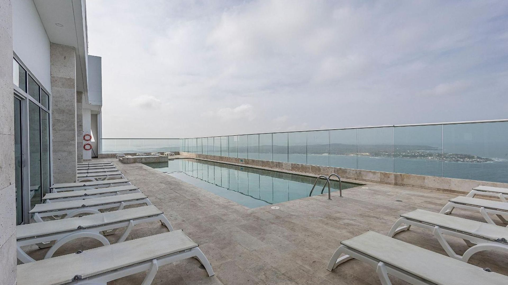 Laurhomes Laguito Floor 33, 3hbt Cartagena