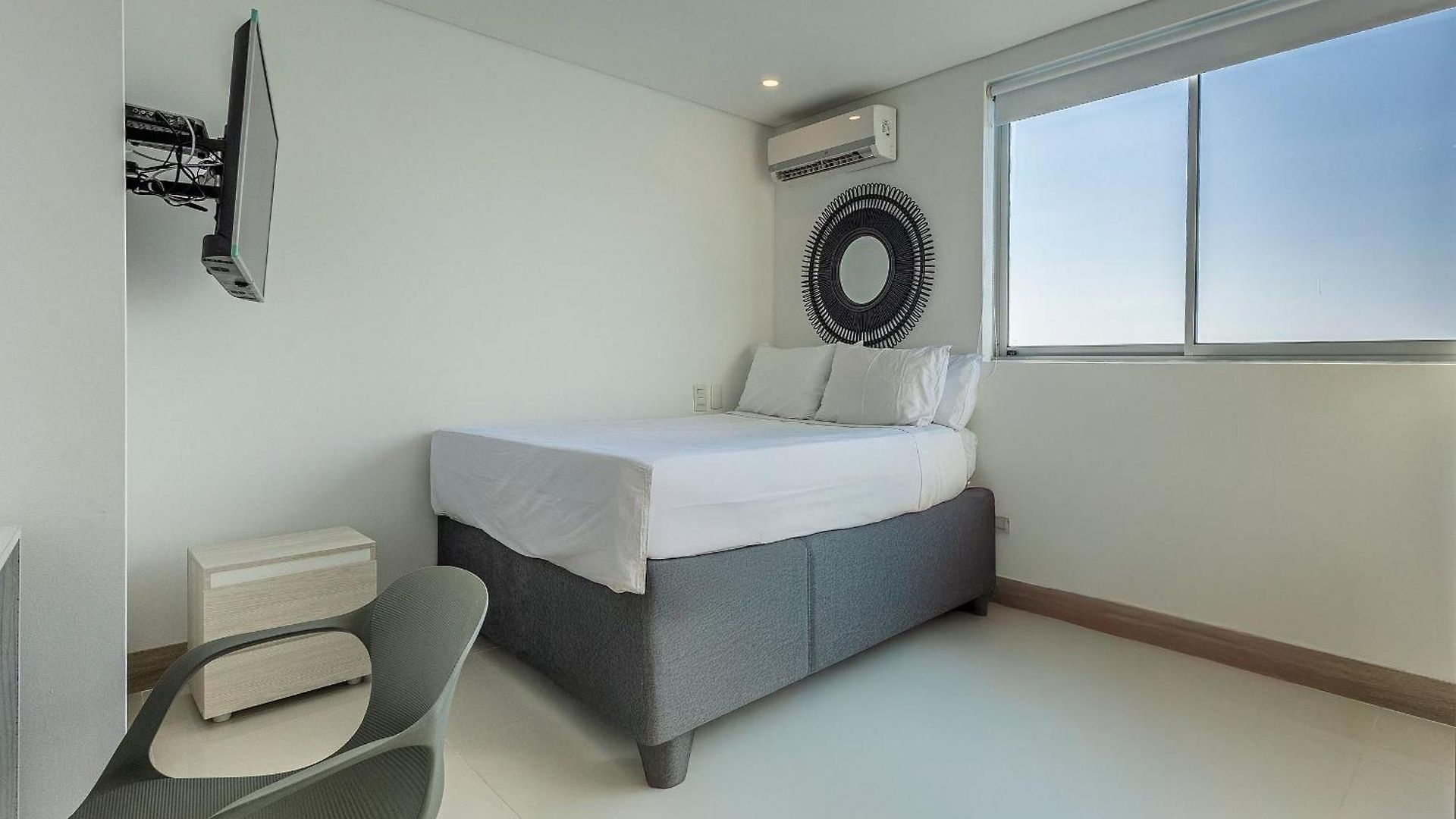 Apartamento Laurhomes Laguito Floor 33, 3hbt *