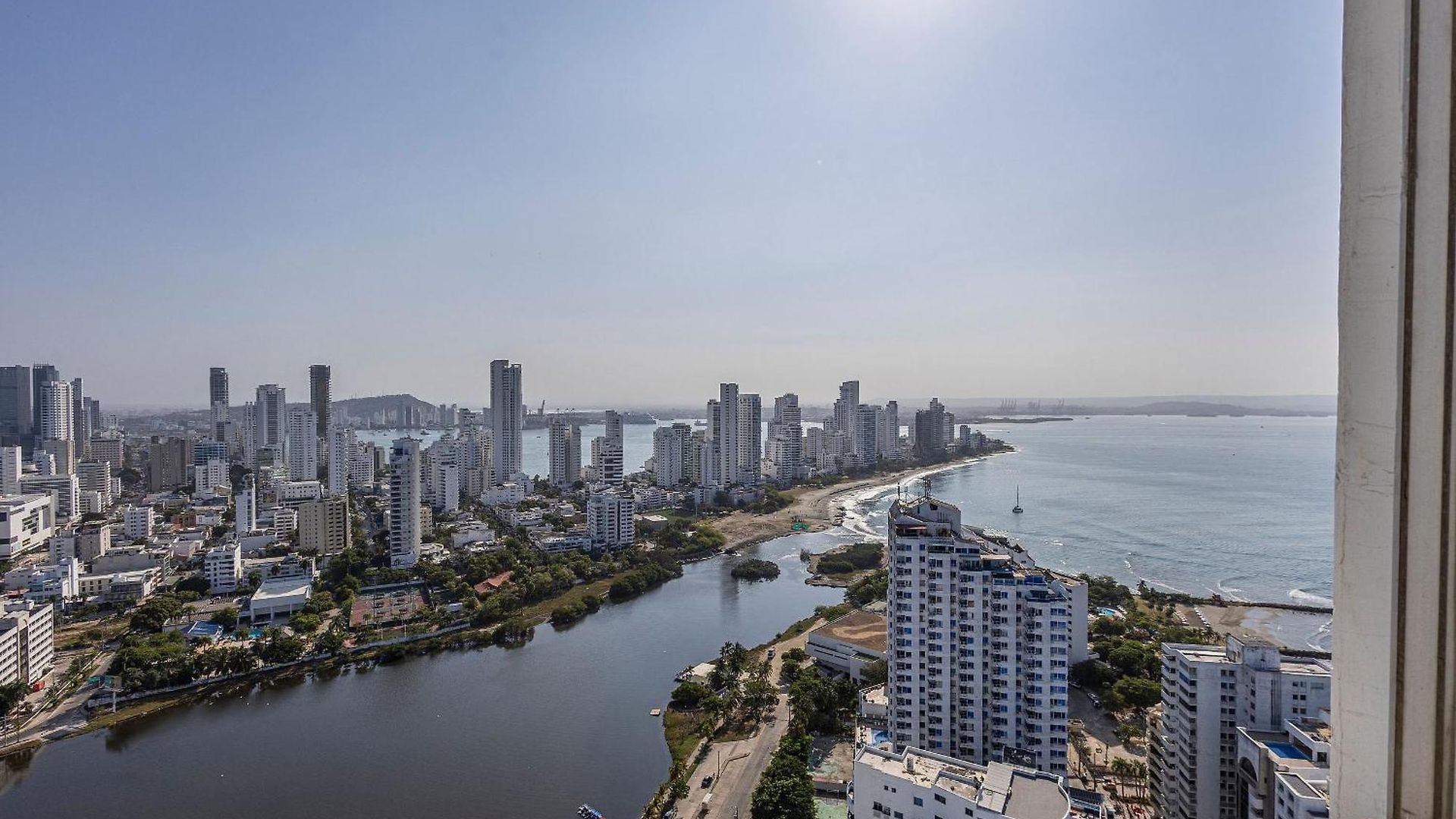 Laurhomes Laguito Floor 33, 3hbt