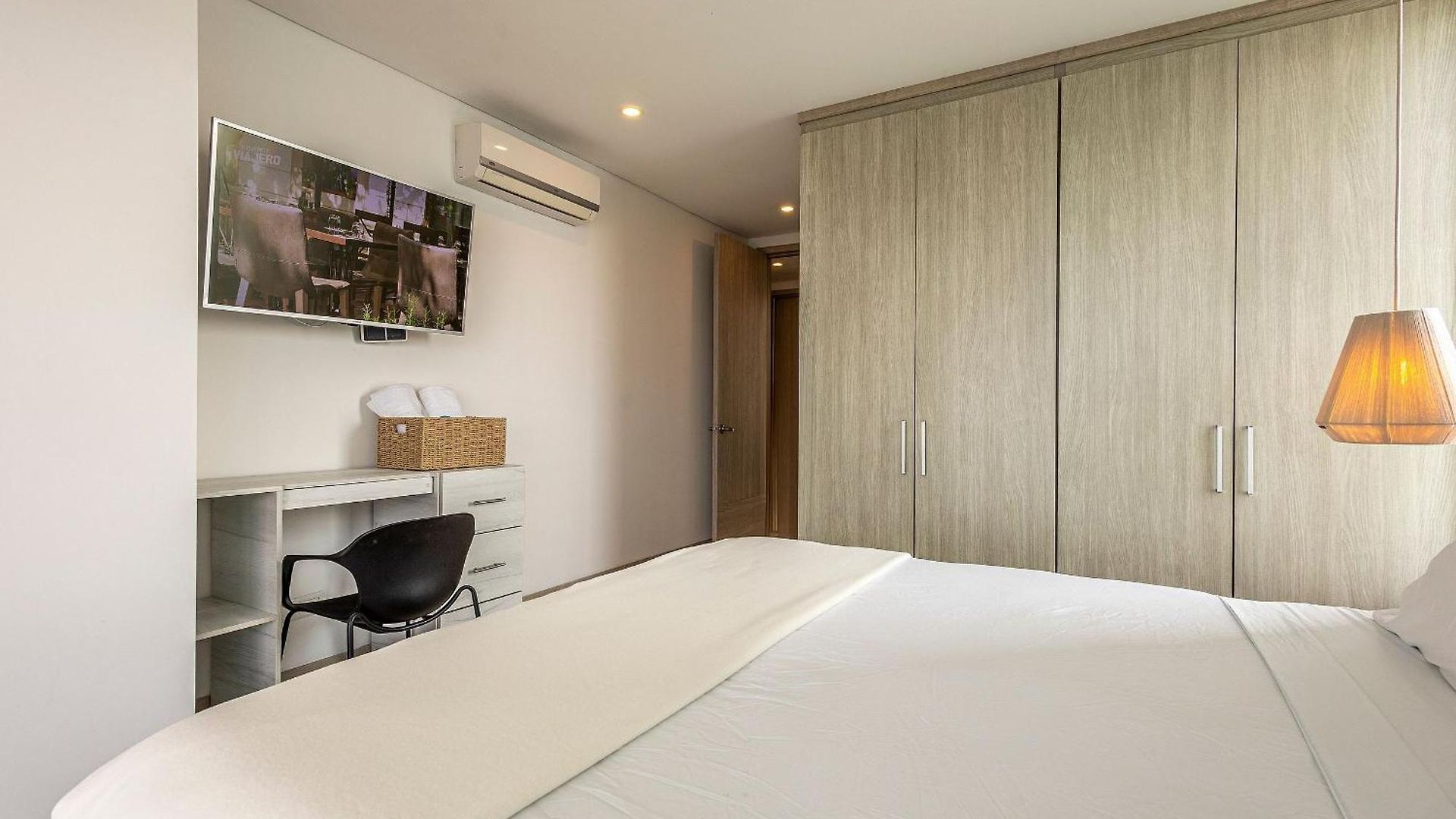 Laurhomes Laguito Floor 33, 3hbt Cartagena