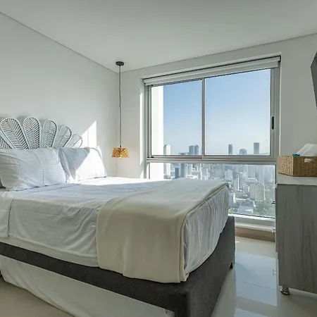 Apartamento Laurhomes Laguito Floor 33, 3hbt *