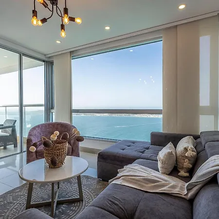 Apartamento Laurhomes Laguito Floor 33, 3hbt